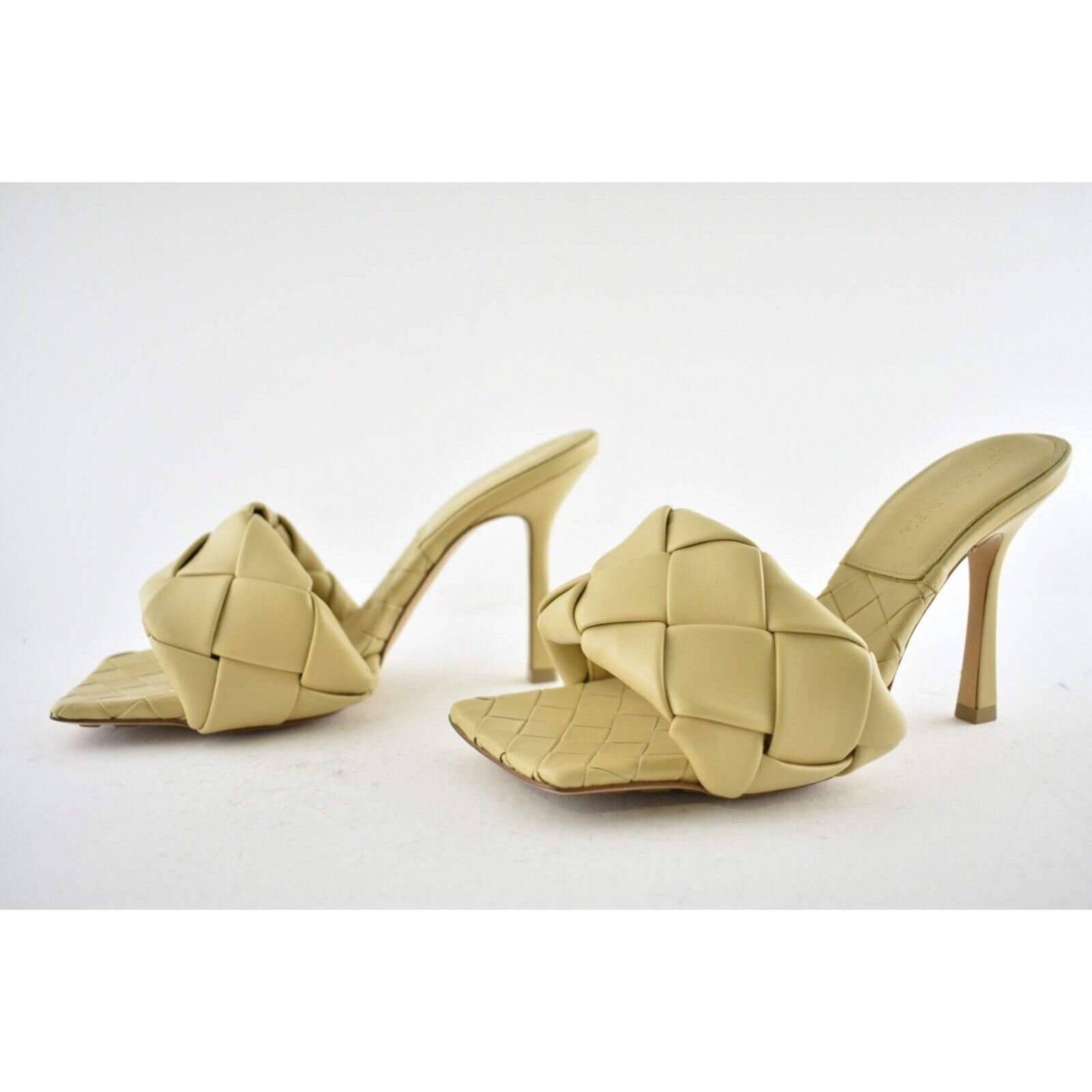 Bottega Veneta Lido Cane Sugar Intrecciato Leather Mule Heel Sandal 37 Size US 7 / IT 37 - 9 Thumbnail