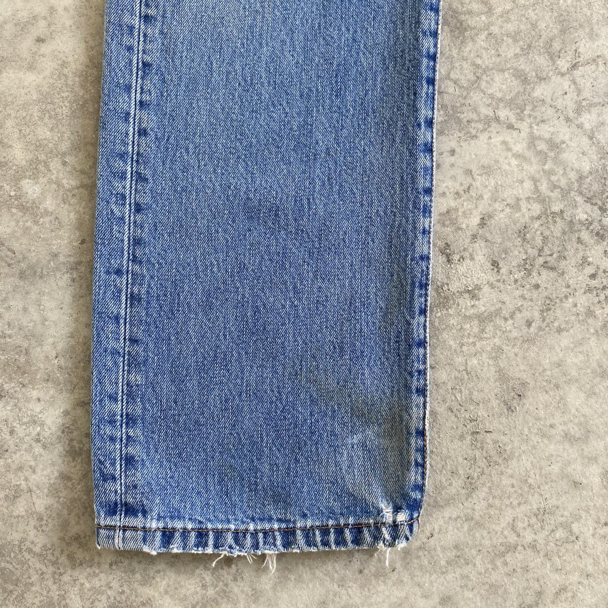Levi's Vintage Levis 501 Stonewashed Powder Blue Denim Jeans Size US 30 / EU 46 - 7 Thumbnail