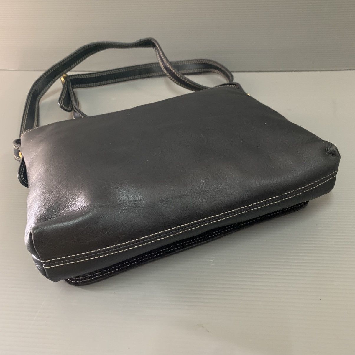 Lancel Lancel Paris Leather Slingbag Size ONE SIZE - 6 Thumbnail