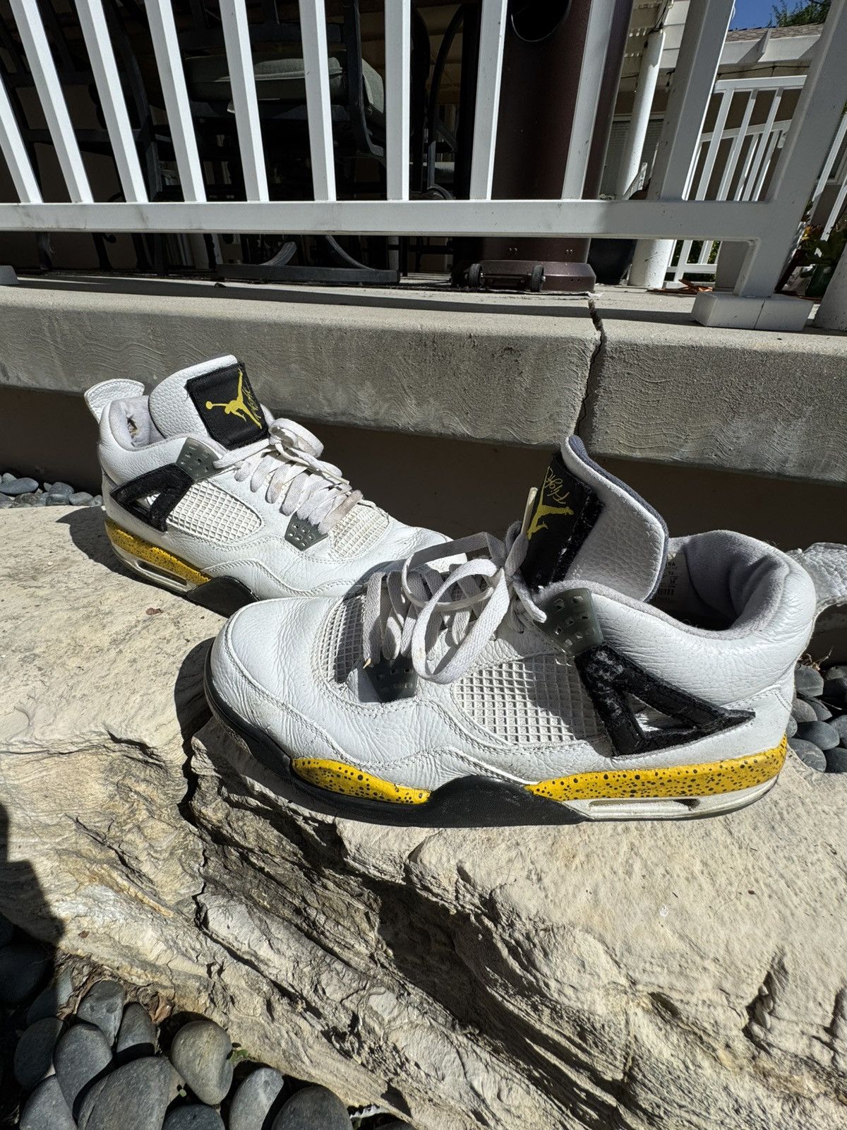 Jordan Brand Jordan 4 Tour Yellow / Rare Air Size US 12 / EU 45 - 1 Thumbnail