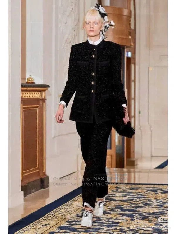 Chanel Chanel Metropolitan Classic Black Coat Size XXS / US 00 / IT 34 - 3 Thumbnail