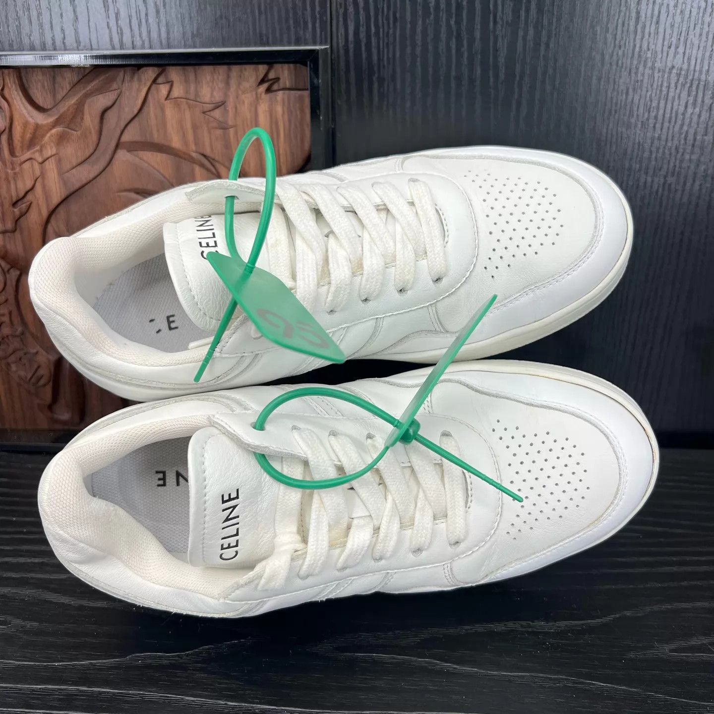 Celine Celine White Low-Top Sneakers Women's 35 Like New With Box Size US 4.5 / IT 34.5 - 2 Thumbnail