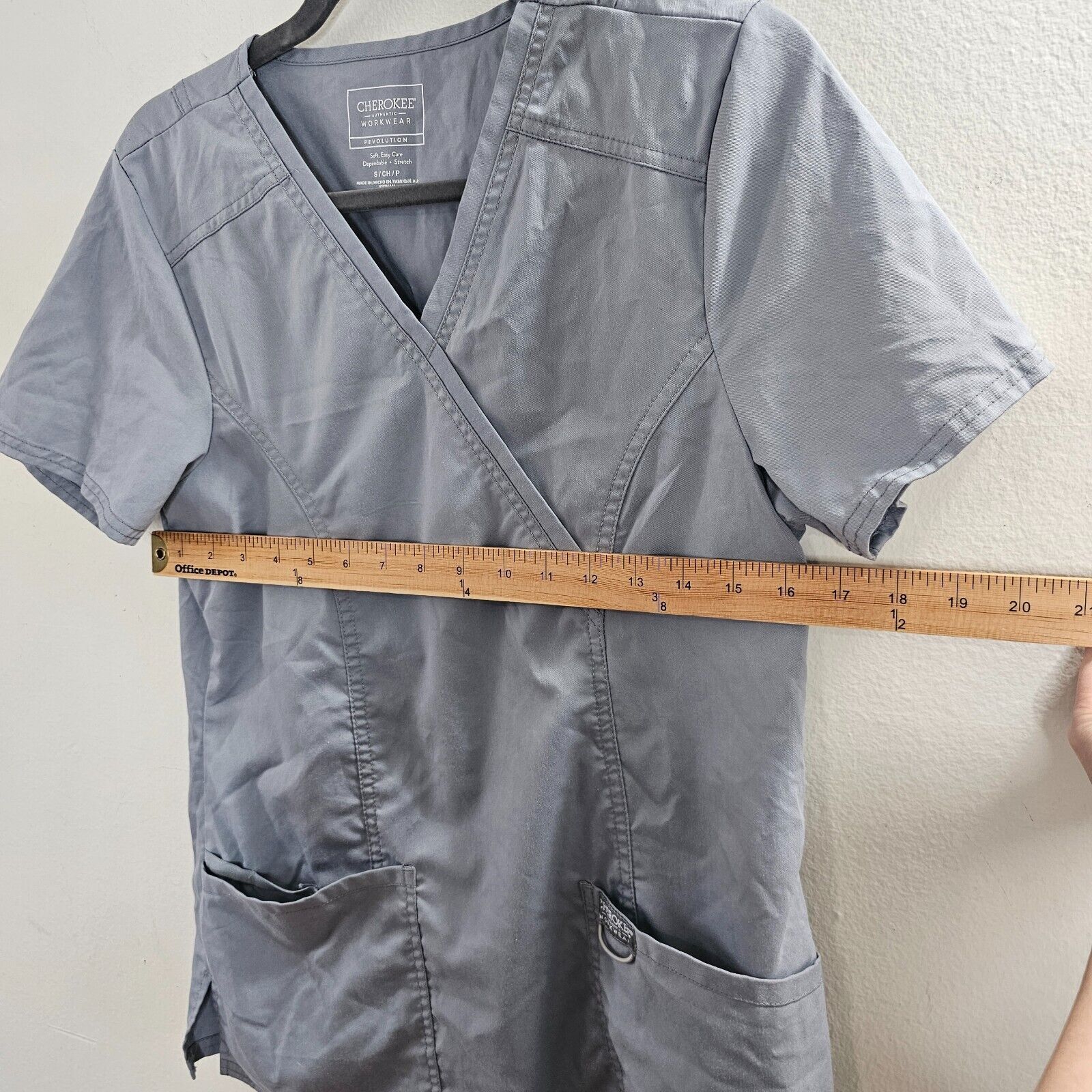 Cherokee Cherokee Gray-Blue Mock Wrap V-Neck Patch Pockes Scrub Top Size S / US 4 / IT 40 - 1 Thumbnail