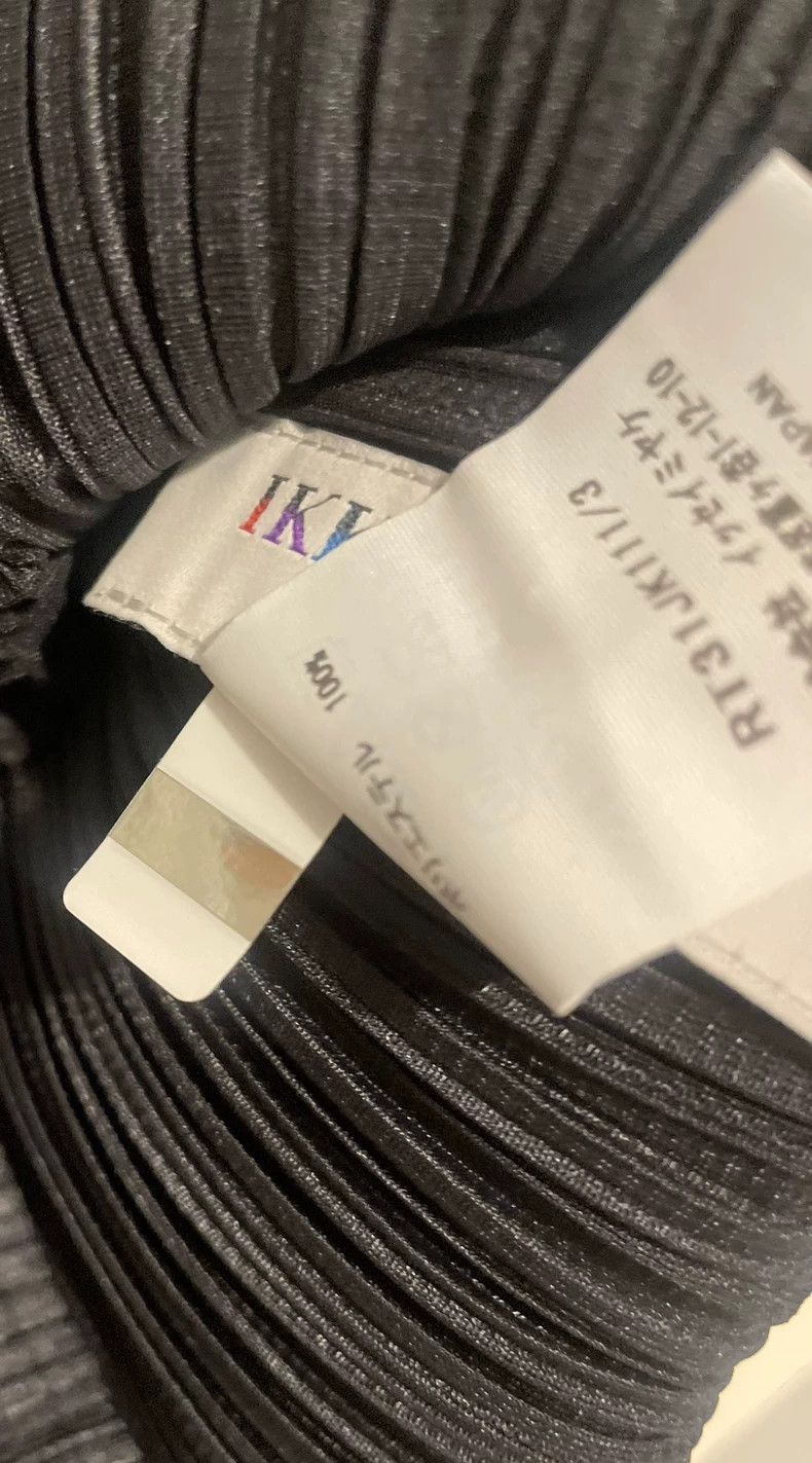 Issey Miyake Issey Miyake Carbon black short-sleeved shirt Size L / US 10 / IT 46 - 3 Thumbnail