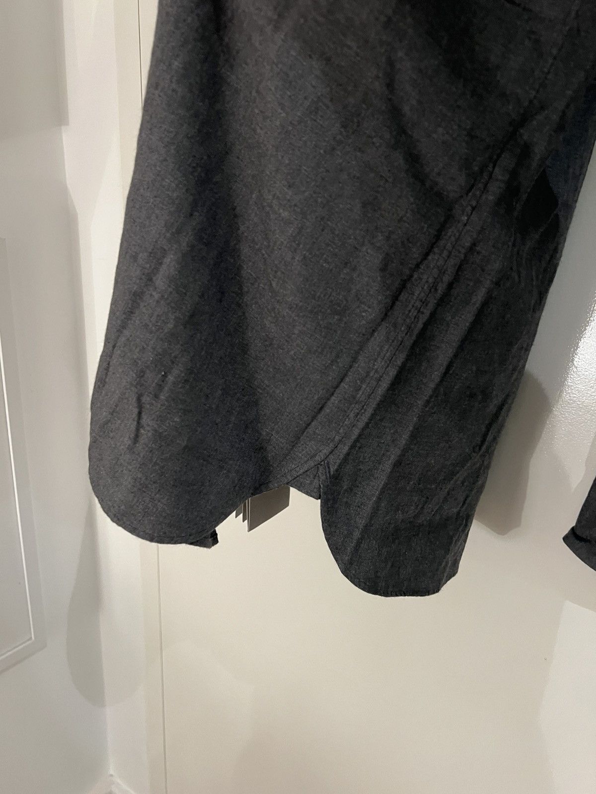 Tom Ford TOM FORD Grey Dress Shirt Size 15.3/4 44 Long Sleeves Size US M / EU 48-50 / 2 - 7 Thumbnail