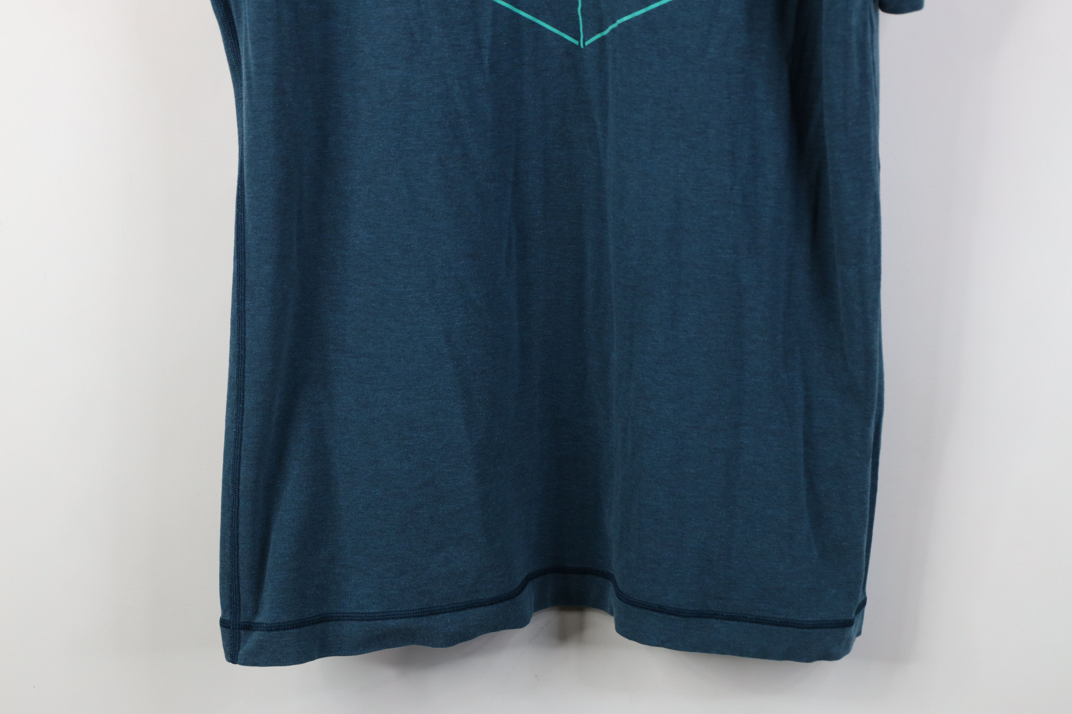 Lululemon Luluelemon Architecture Building Short Sleeve T-Shirt Blue Size US L / EU 52-54 / 3 - 3 Thumbnail