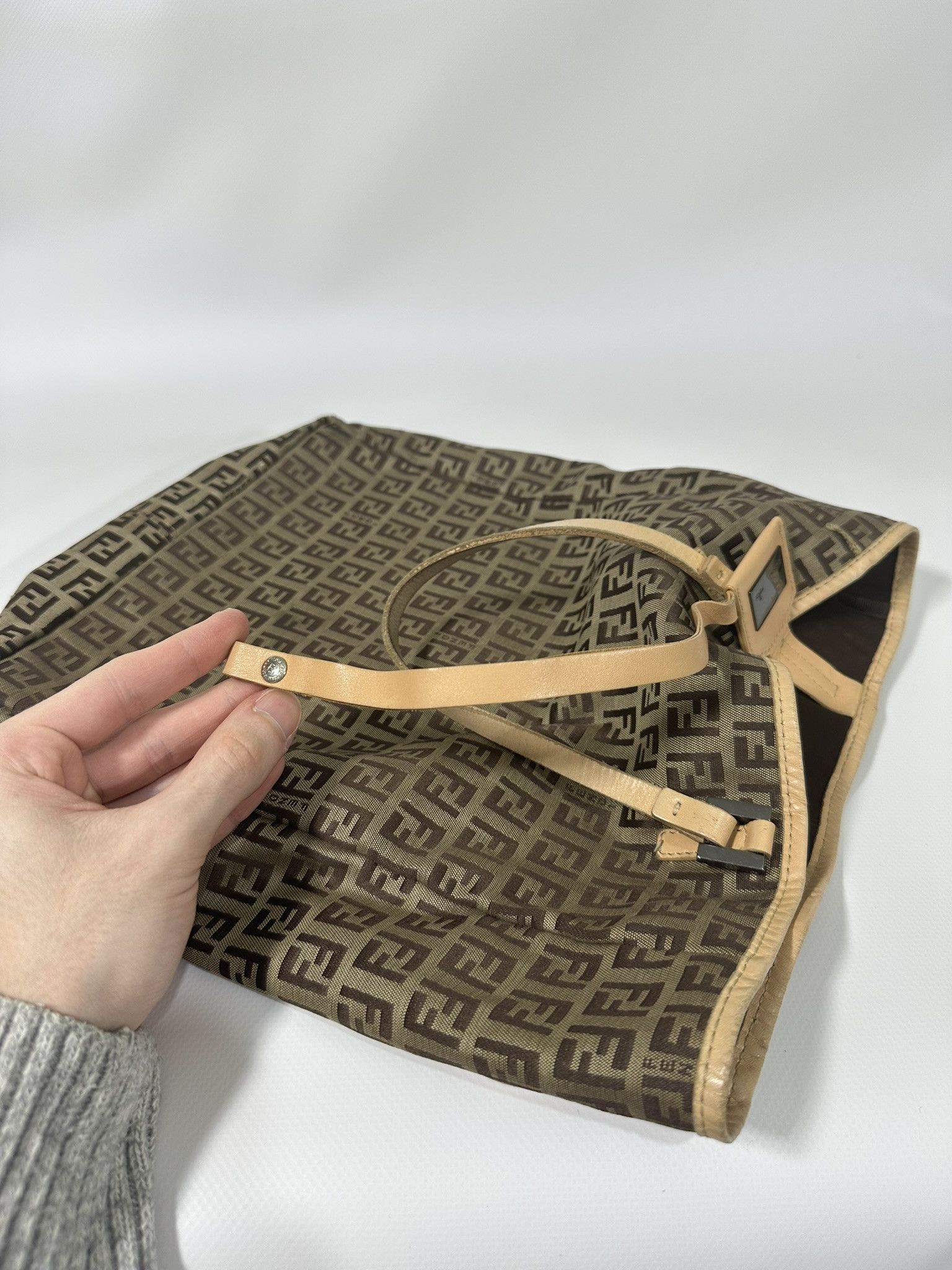 Fendi Fendi Zucchino Tote Bag Vintage FF Monogram Logo Cloth Beige Size ONE SIZE - 15 Thumbnail