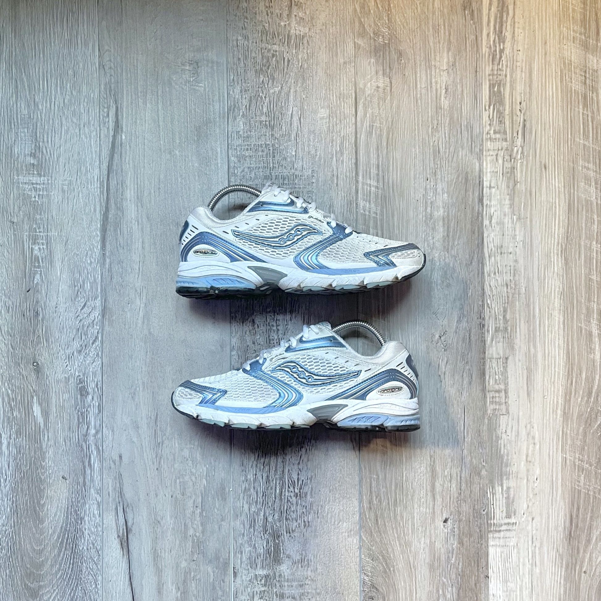 Saucony Streetwear Vintage SAUCONY WMNS Pro Grid Trigon 5 7.5M Grailed