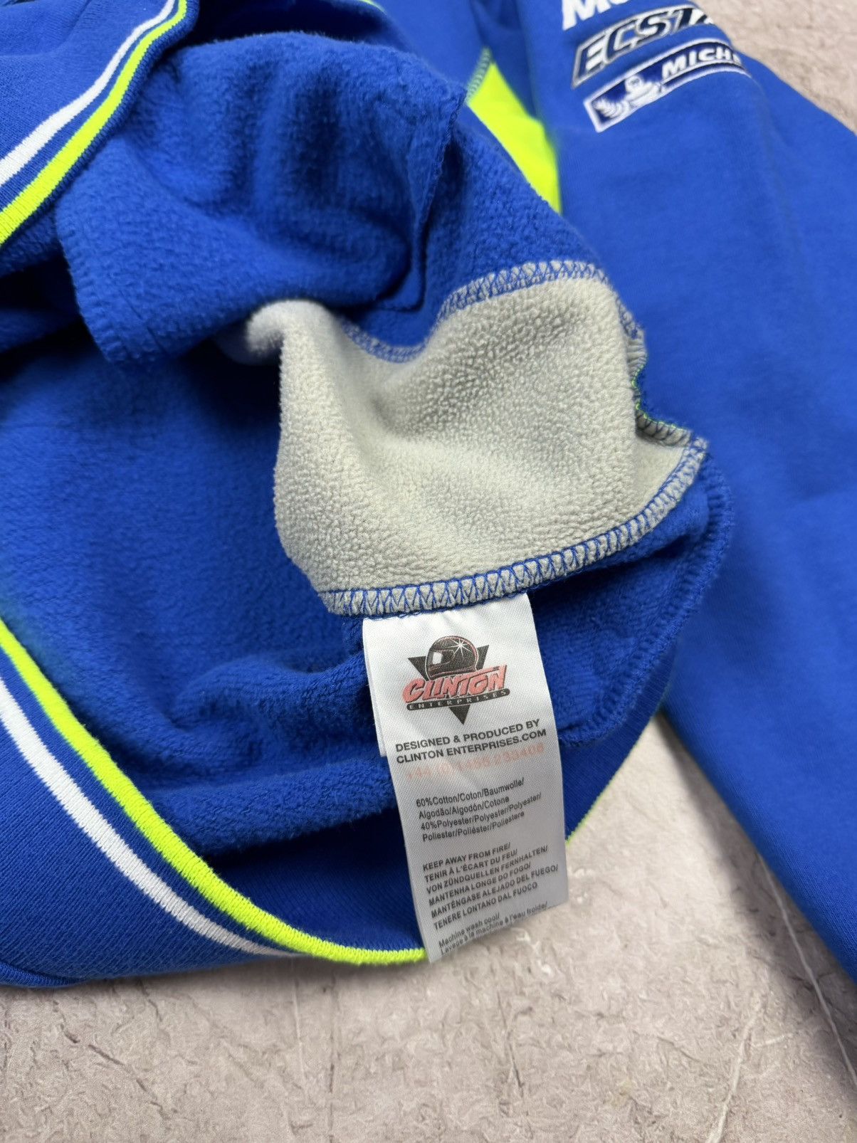 Vintage Vintage Y2K Suzuki Racing Zip Hoodie Size US S / EU 44-46 / 1 - 5 Thumbnail
