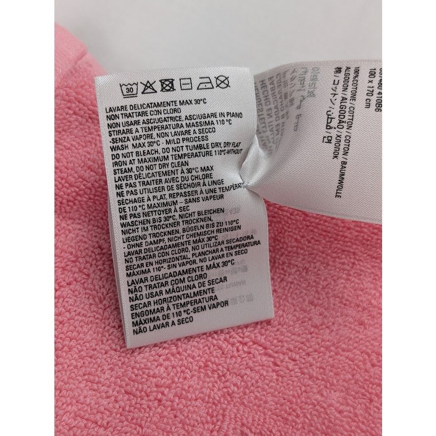 Balenciaga o1rshd1 Size: OS / SA BB Paris Icon Towel in Pink Size ONE SIZE - 14 Thumbnail