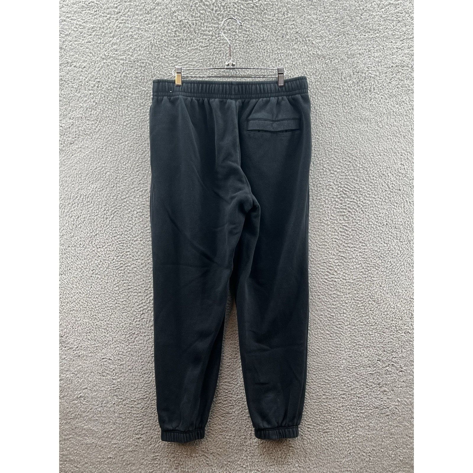 Nike Nike Club Fleece Jogger Pants Men's Large Black BV2737-010. Size US 34 / EU 50 - 2 Thumbnail