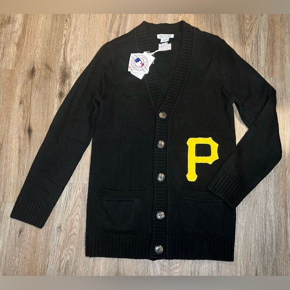 Pirates 2025 cardigan sweater