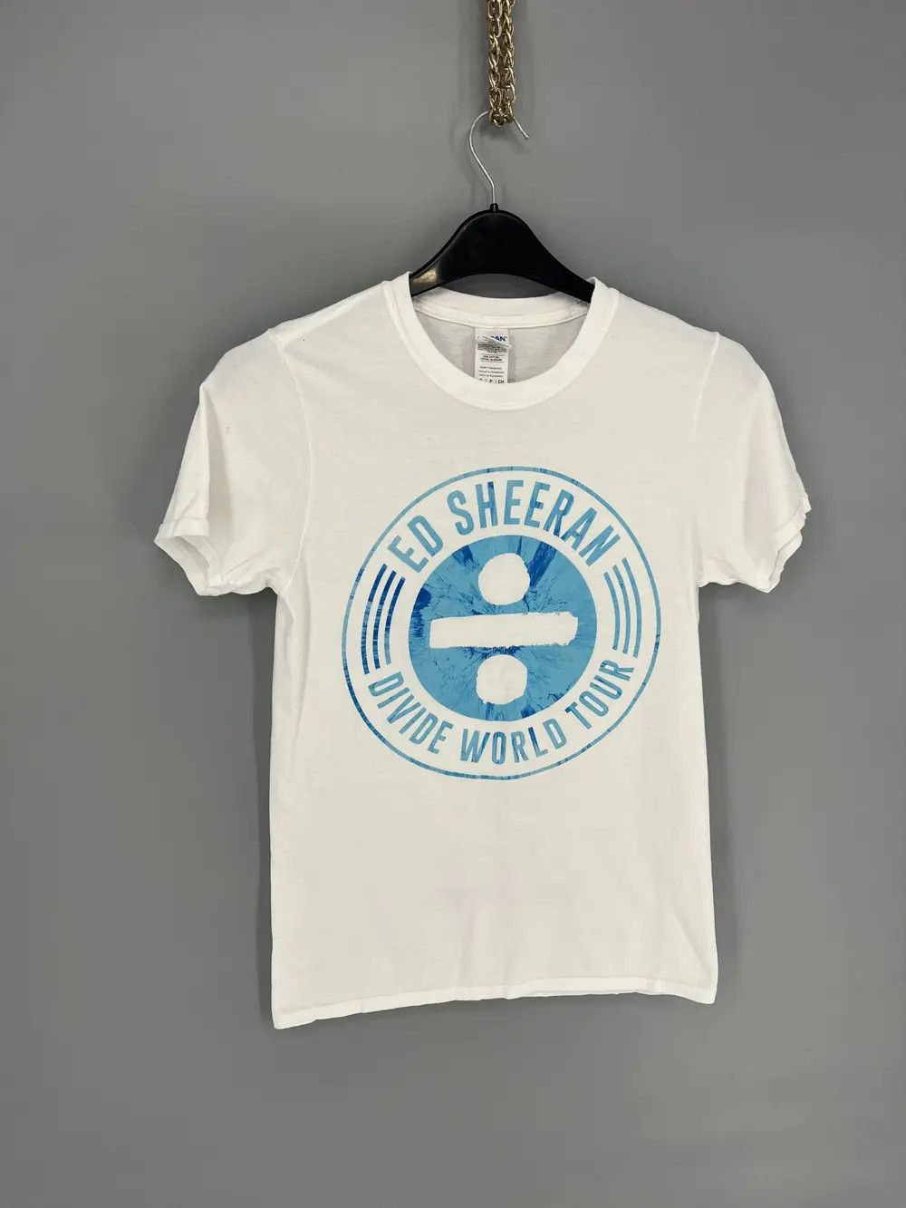 Vintage Vintage Y2K Ed Sheeran Divide World Tour T-Shirt S Size Size US S / EU 44-46 / 1 - 2 Thumbnail