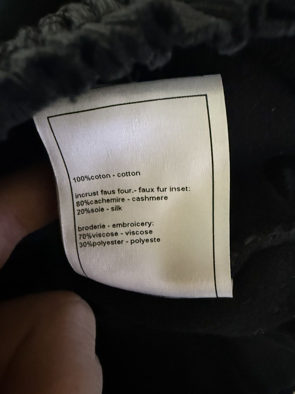 Chanel Cashmere Logo “CC” Knit Sweatshirt Size M / US 6-8 / IT 42-44 - 9 Thumbnail