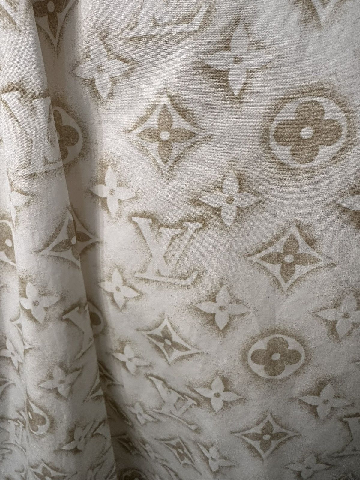 Louis Vuitton Men's Louis Vuitton Monogram Button Up Size US XL / EU 56 / 4 - 5 Thumbnail