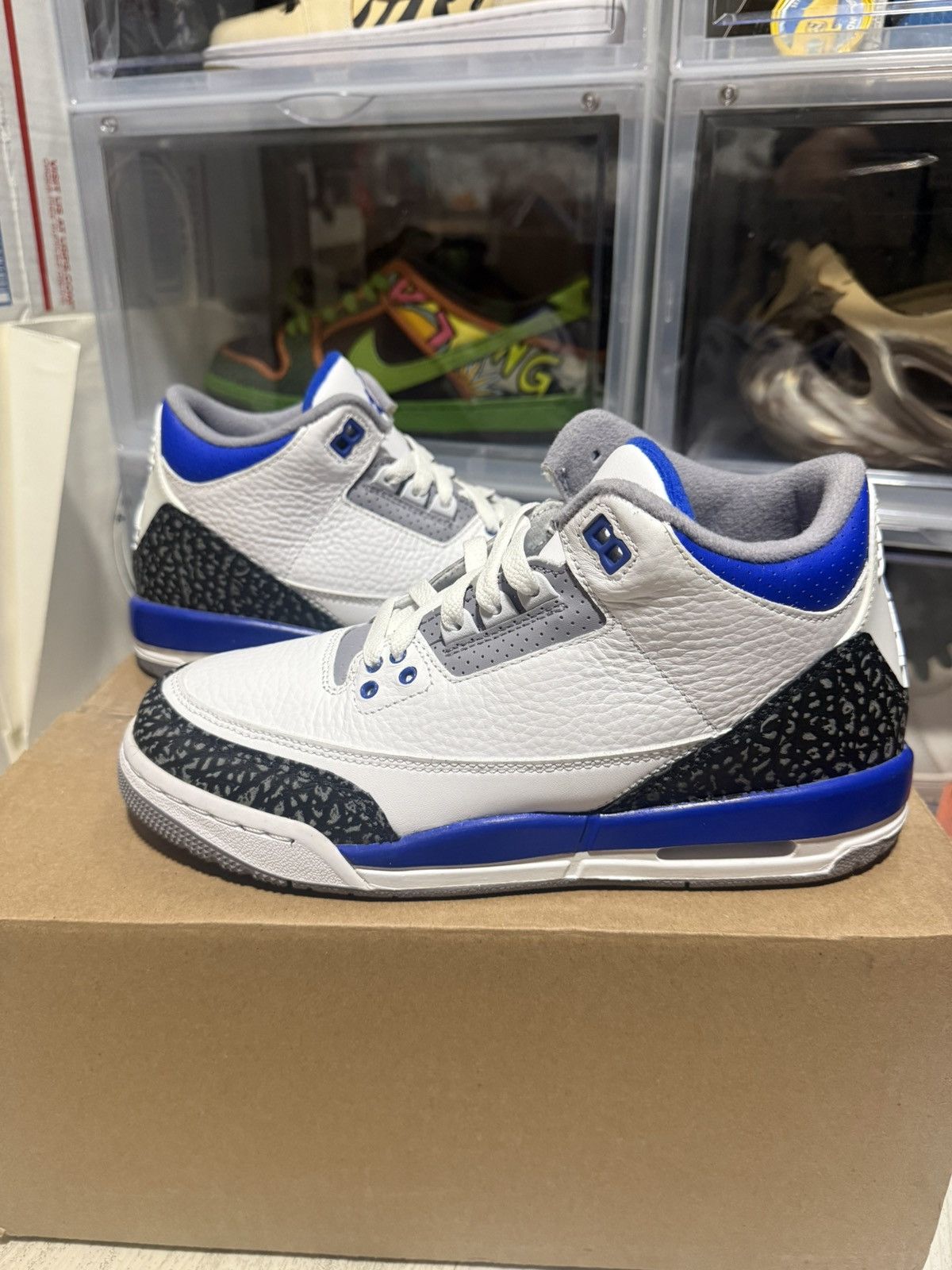 Jordan Brand Air Jordan 3 Retro GS Racer Blue Size US 7 / EU 40 - 1 Thumbnail