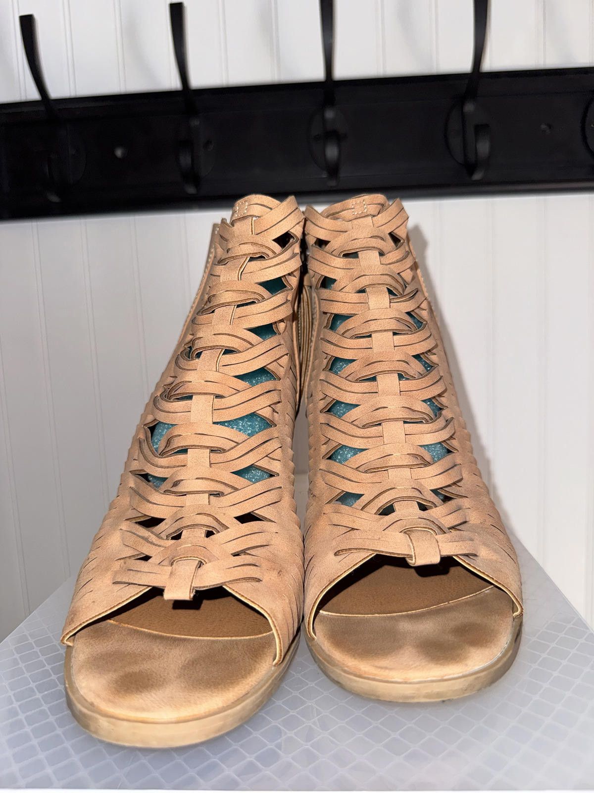 Other Dolce Vita Tan Woven Open Toe Block Heel Sandals Size US 9 / IT 39 - 1 Thumbnail