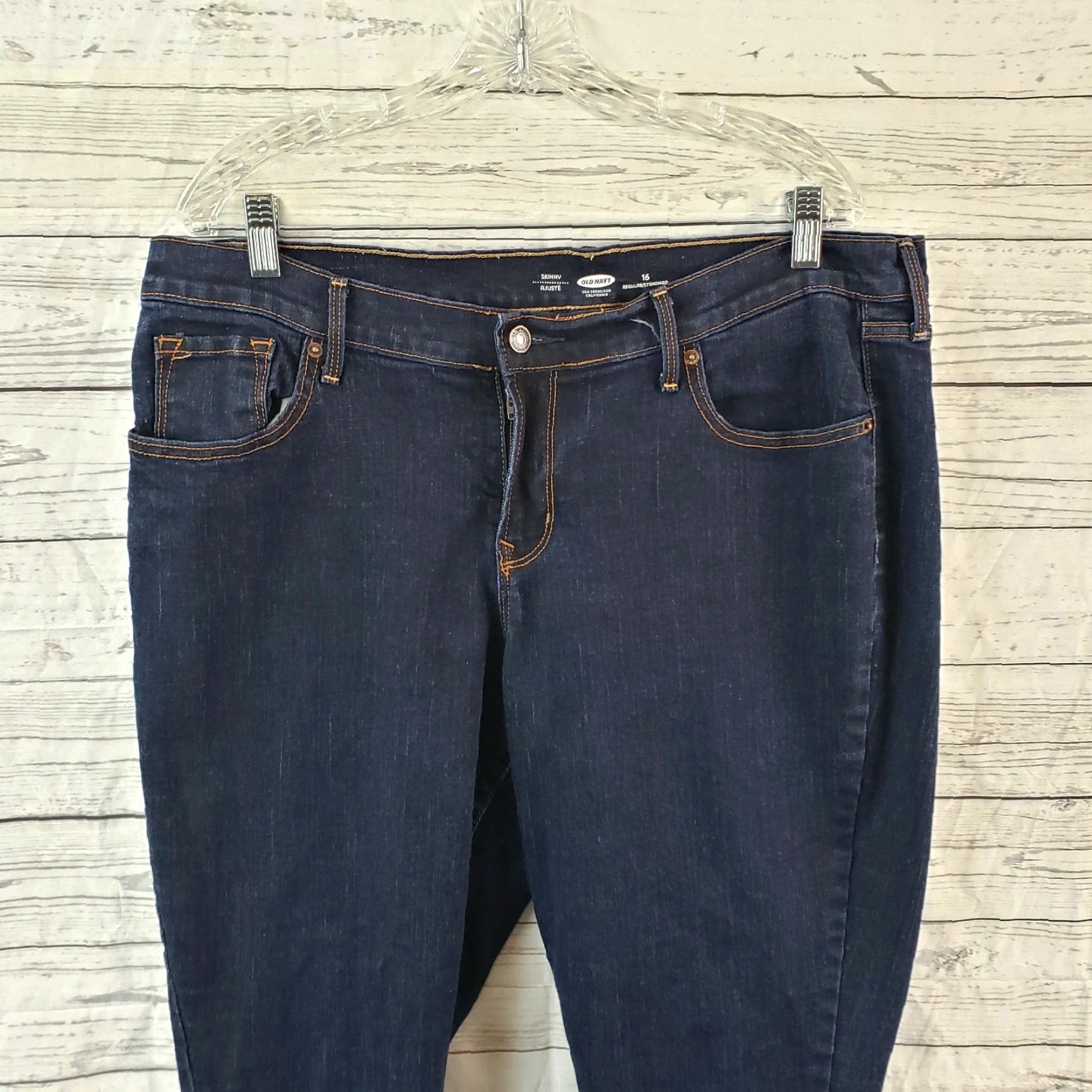 Old Navy Old Navy Womens Skinny Jeans Sz 16 Blue Dark Wash High Rise Jeans Womens 16 Blue Dark Wash Skinny 29.5 Inseam Rise 11" Regular Size 38" / US 16 / IT 52 - 2 Thumbnail