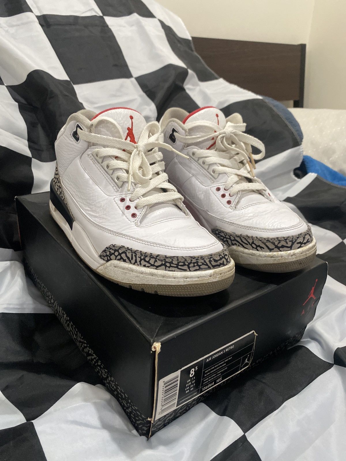 Air Jordan 3 White Cement size 8.5