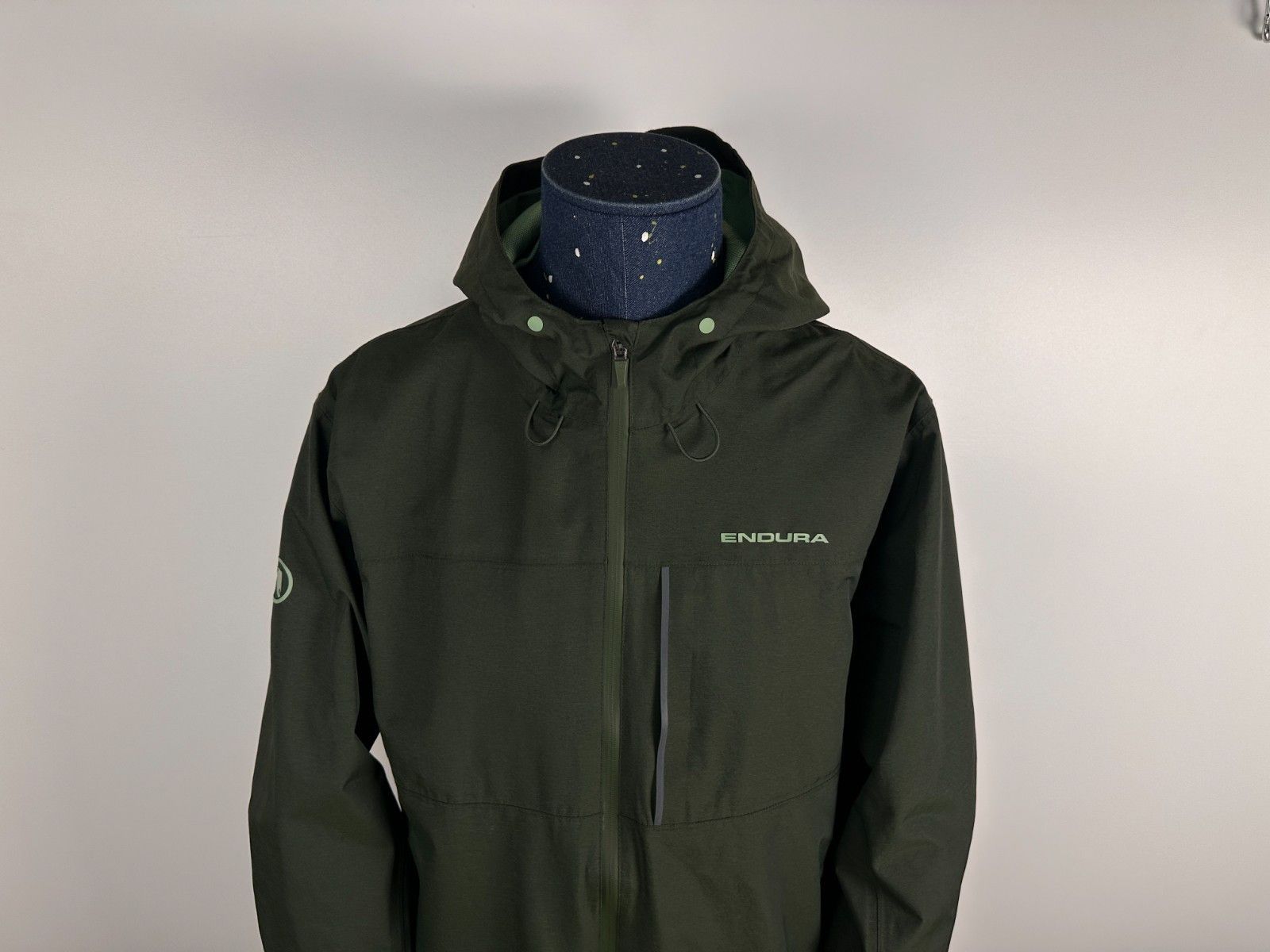 Other Endura Hummvee Waterproof Hooded MTB Jacket Green Size 3XL Size US XXL / EU 58 / 5 - 3 Thumbnail