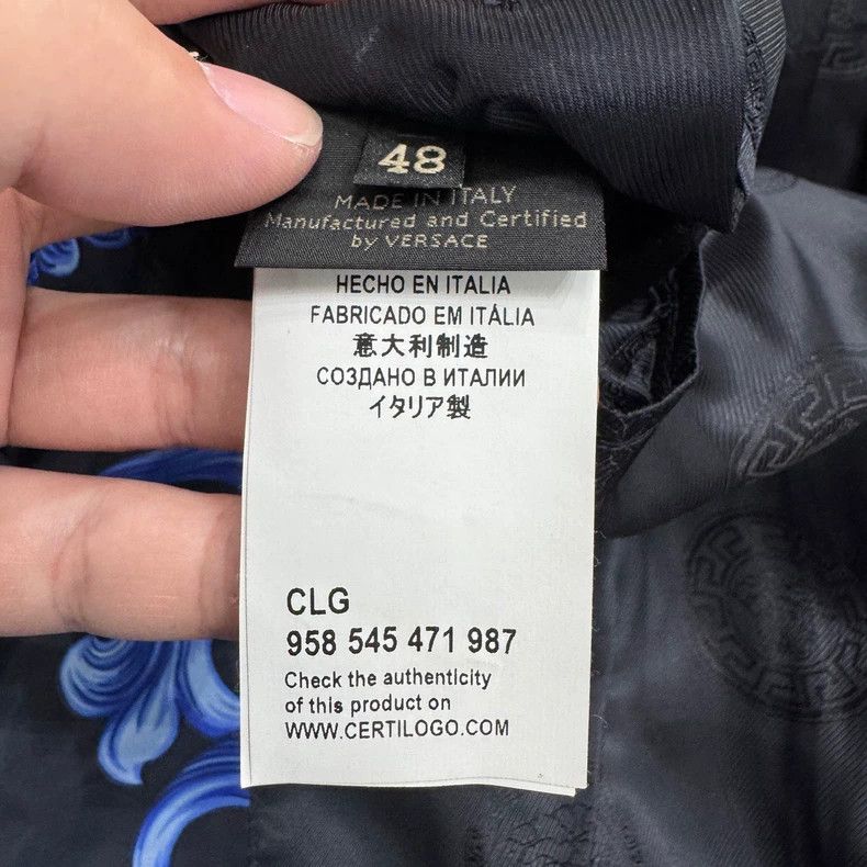 Versace Versace Baroque print jacket Size US M / EU 48-50 / 2 - 3 Thumbnail