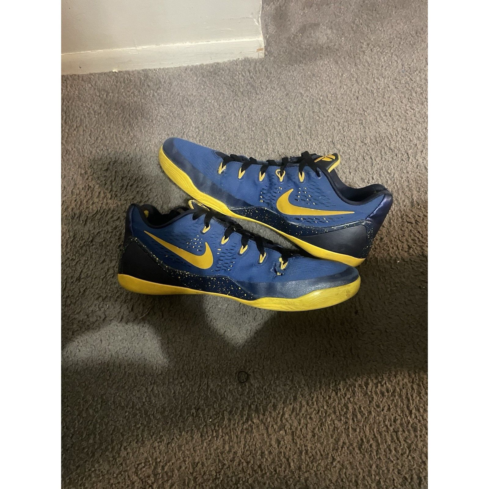 Nike Size 13 - Nike Kobe 9 EM Gym Blue University Gold 646701-474 Size US 13 / EU 46 - 3 Thumbnail