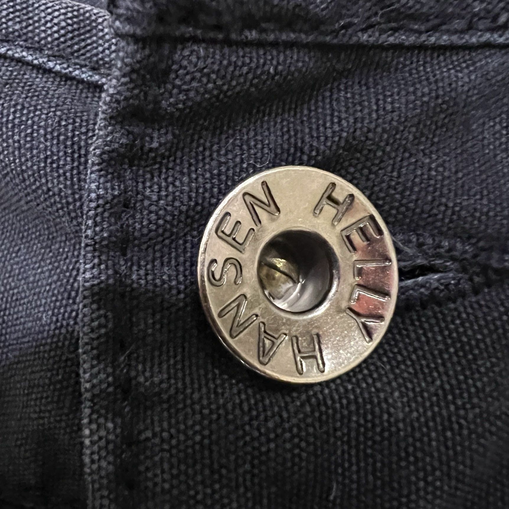 Helly Hansen VINTAGE Helly Hansen Men’s Chino Shorts 38 Navy Blue Size US 38 / EU 54 - 3 Thumbnail
