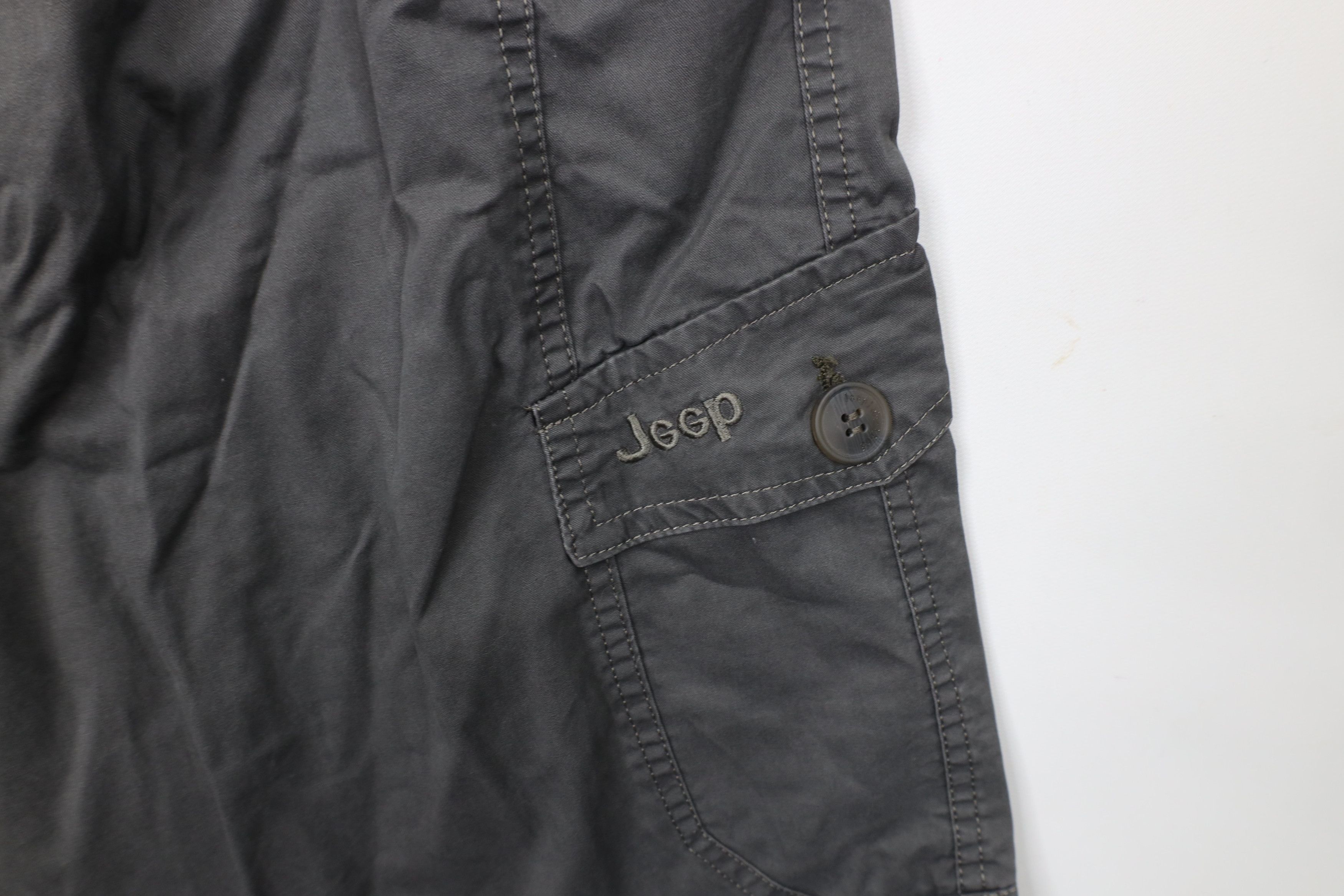 Vintage Vintage Jeep Motors Spell Out Baggy Fit Cargo Shorts Gray Size US 34 / EU 50 - 5 Thumbnail