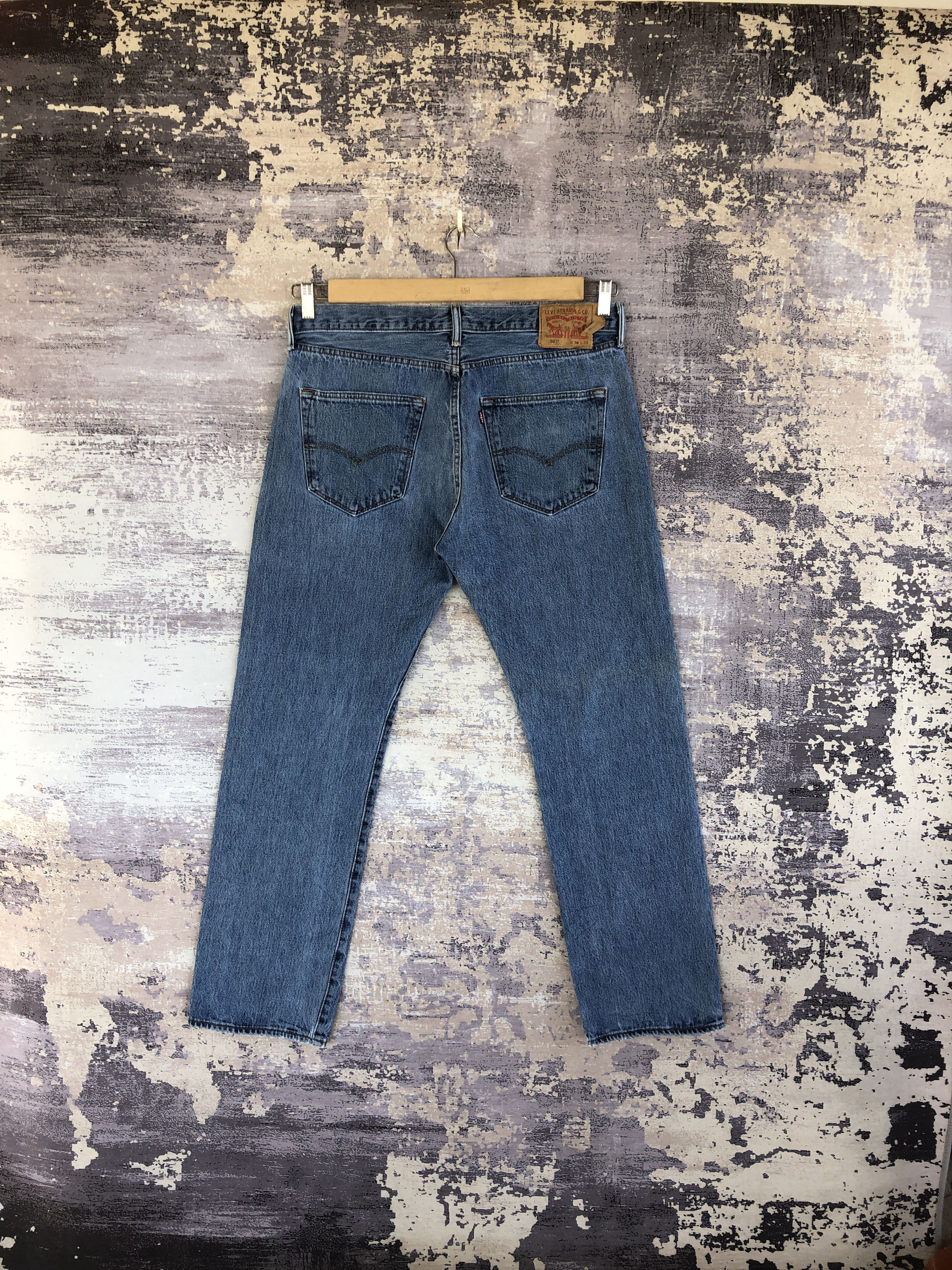 Levi's Vintage Levis 501 Jeans Blue Wash Levi's Distressed Denim Size US 34 / EU 50 - 2 Thumbnail