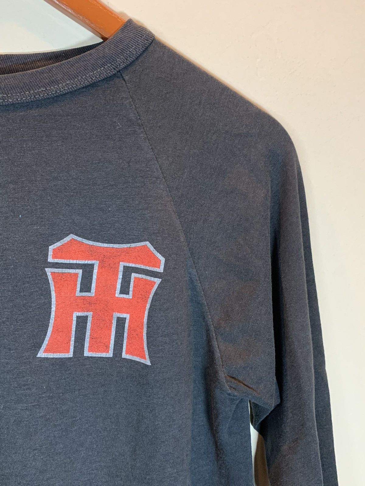 Band Tees × Vintage *RARE* Vintage 1982 Talking Heads Name Of This Band Is Shirt Size US L / EU 52-54 / 3 - 3 Thumbnail