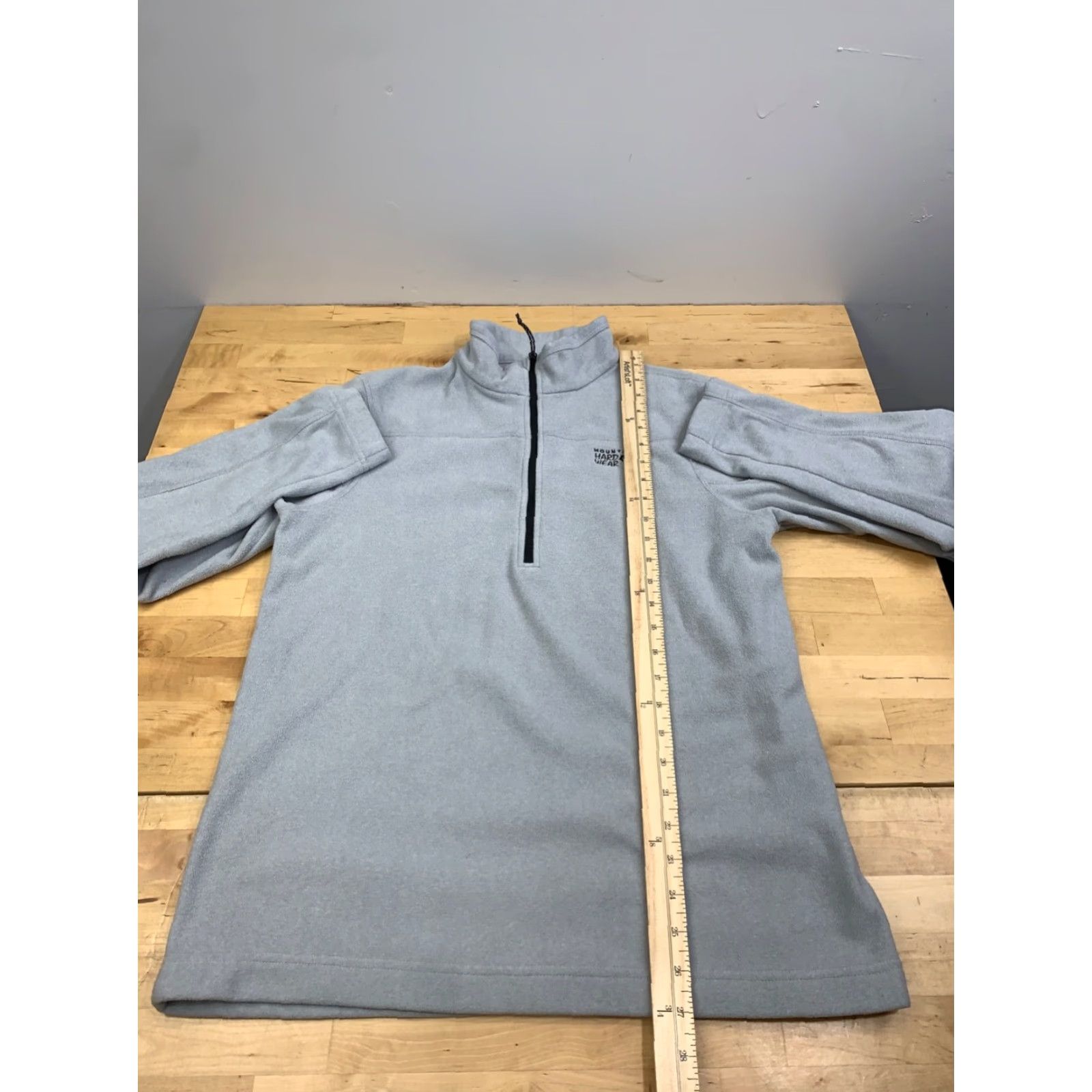 Mountain Hardwear Mountain Hardwear Jacket Mens M Gray 1/4 Zip Fleece Outdoor Casual Winter Fall Spring Hiking Size US M / EU 48-50 / 2 - 4 Thumbnail