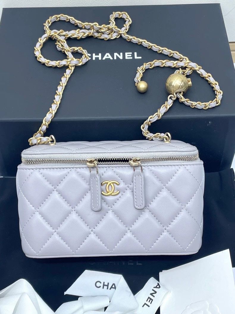 Chanel Chanel Gray Chain Strap Zip Bag -2505 Size ONE SIZE - 2 Thumbnail