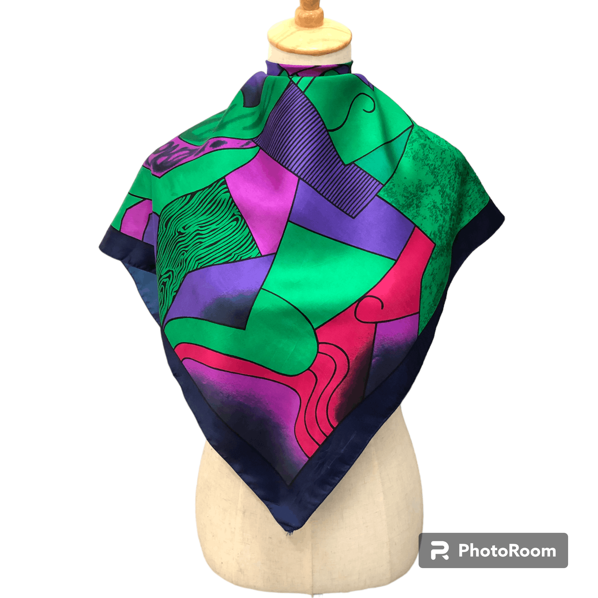 Vintage Picasso Art Polyester Scarf M293 Size ONE SIZE - 1 Thumbnail