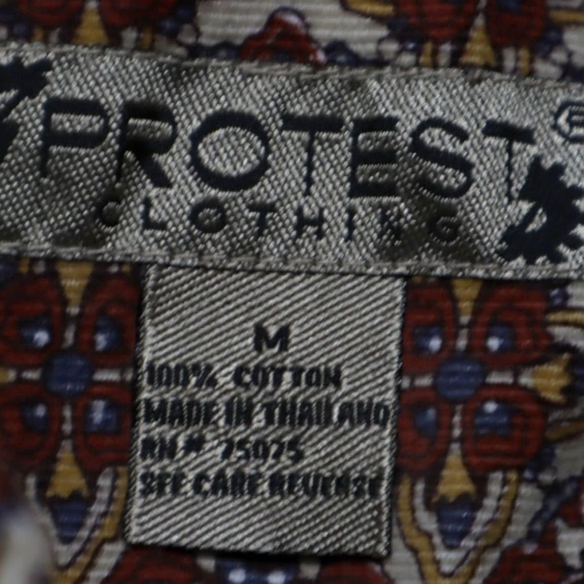 Vintage VTG Protest Clothing Micro Corduroy Button Down 1990s Shirt Red Men's M Size US M / EU 48-50 / 2 - 5 Thumbnail