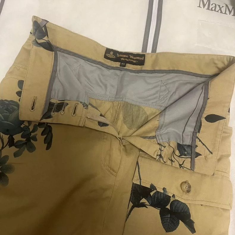 Vivienne Westwood Vivienne Westwood Floral and avian freehand painting. Half Size 26" / US 2 / IT 38 - 6 Thumbnail