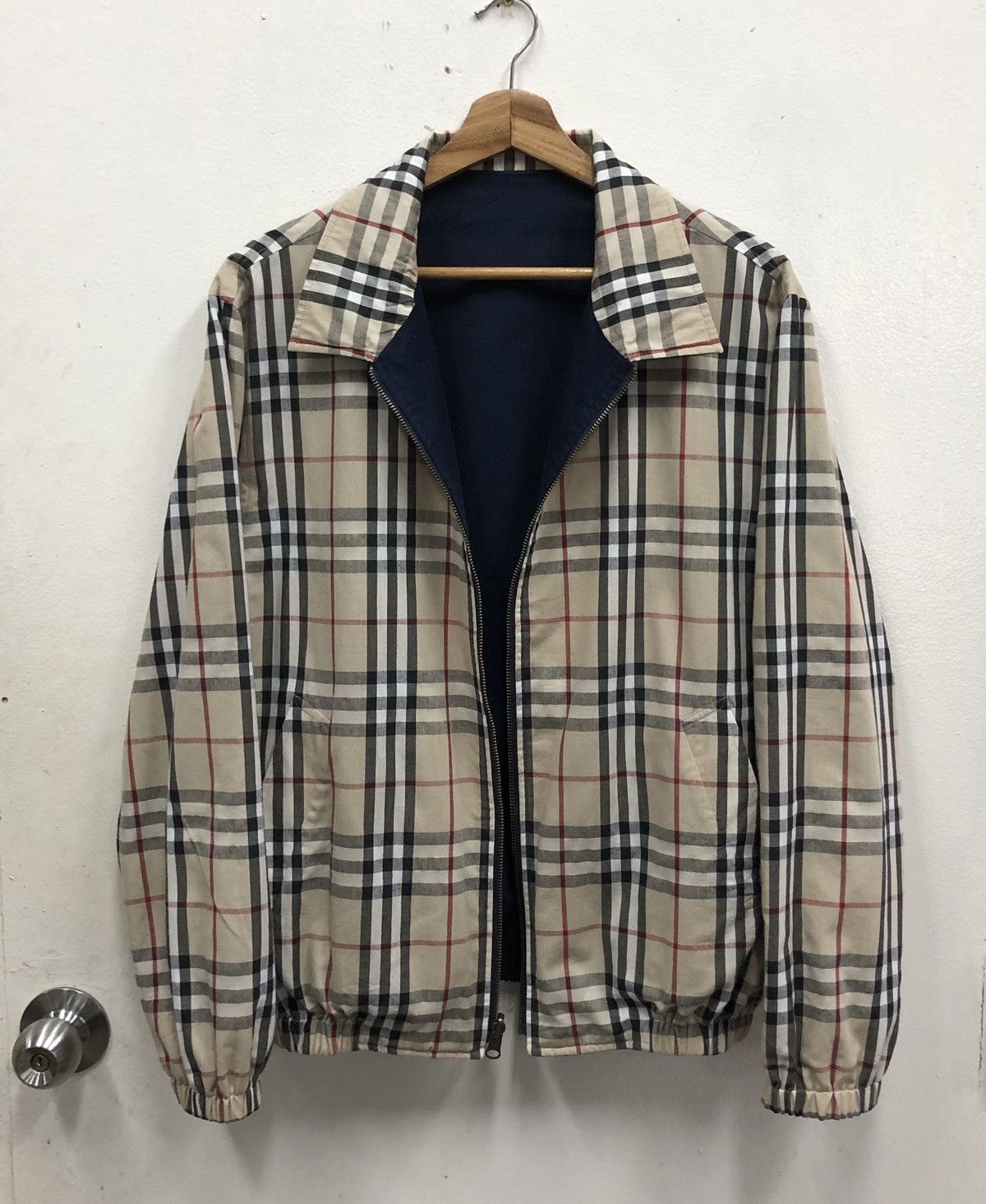 Burberry Burberry London Novacheck Reversible Bomber Jacket Size US M / EU 48-50 / 2 - 3 Thumbnail