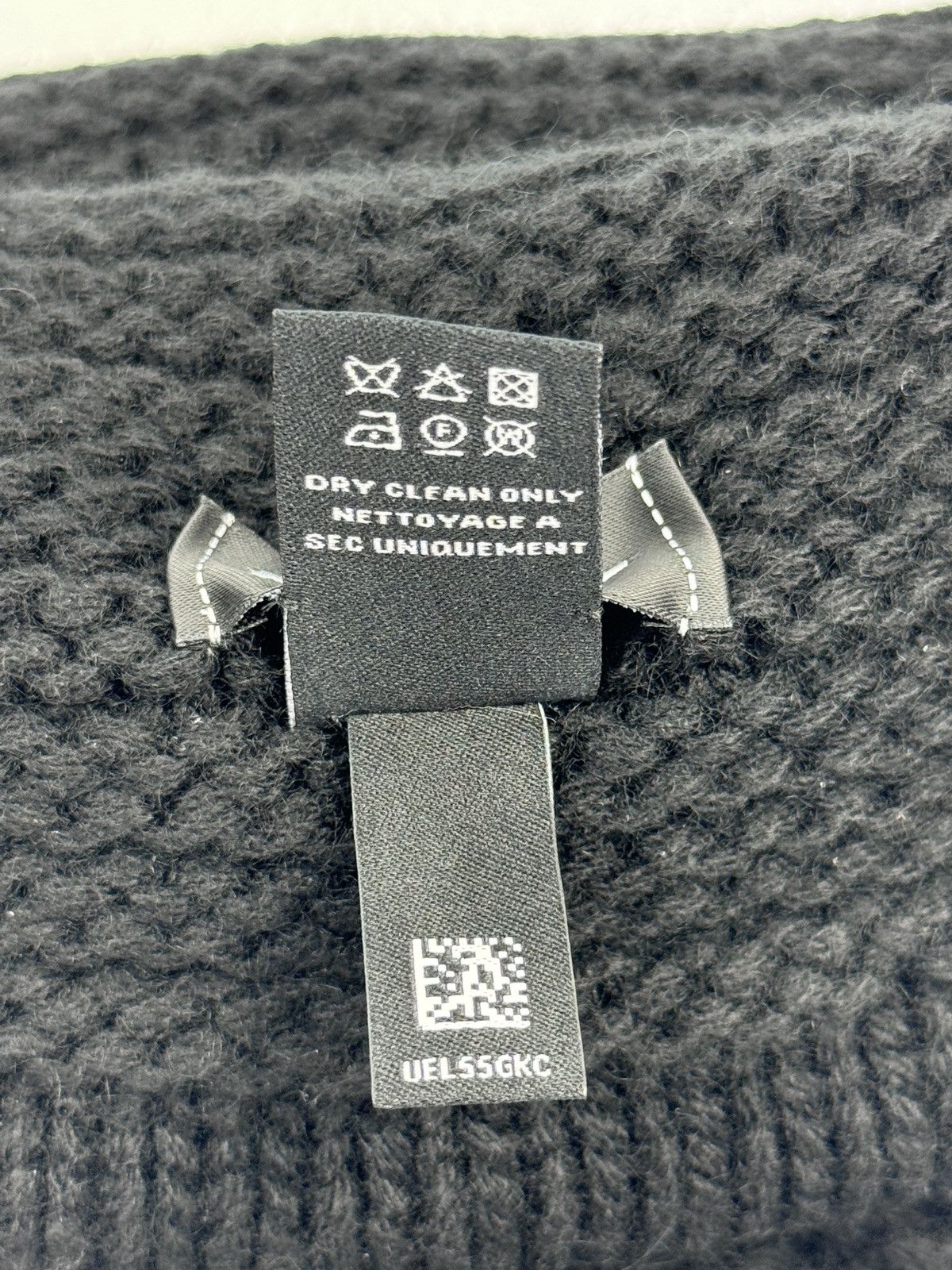 Chanel CHANEL LOGO BEANIE Size ONE SIZE - 4 Thumbnail