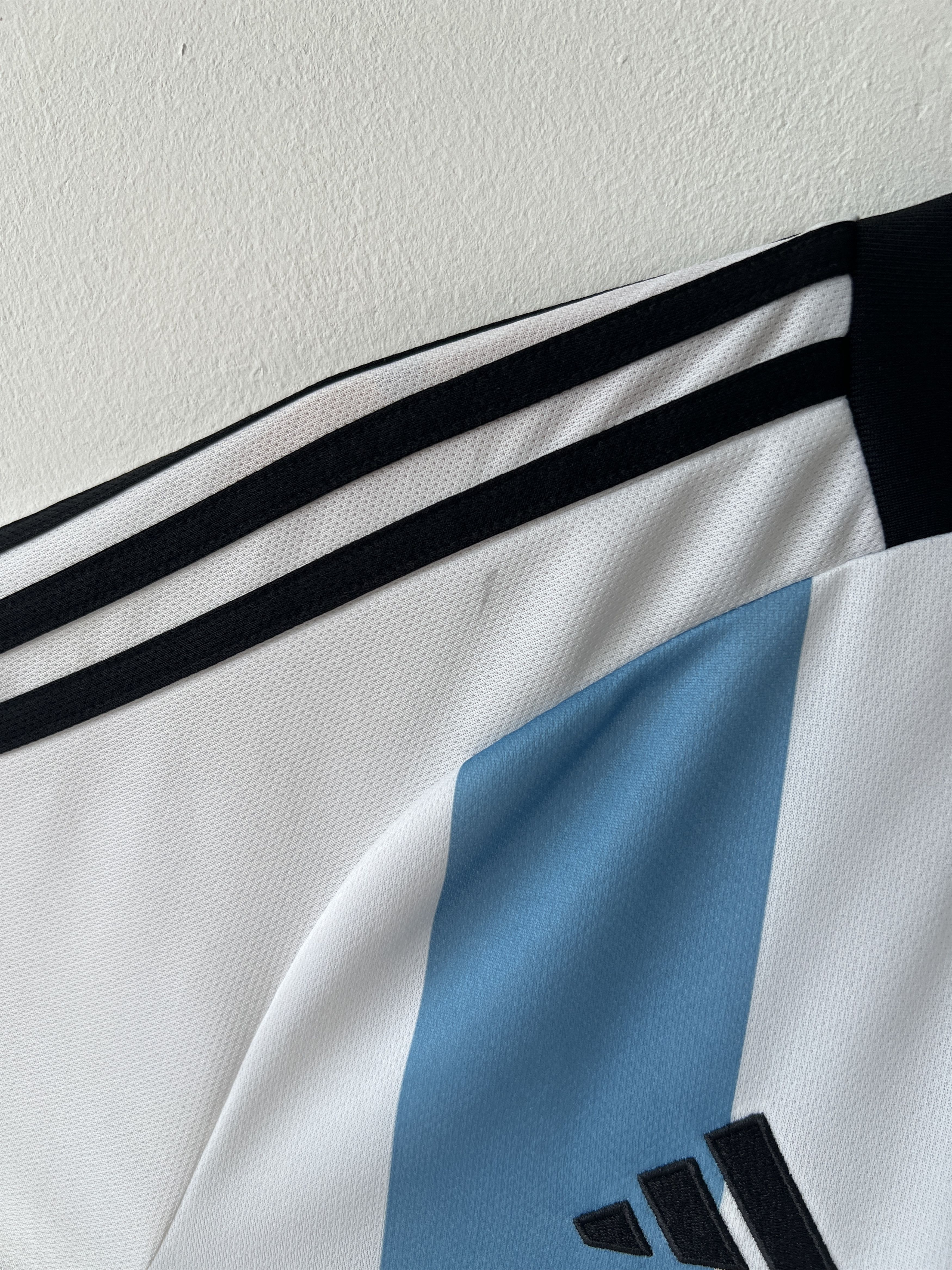 Adidas (L) Argentina 2022-24 Home Kit Messi #10 (NEW) Size US L / EU 52-54 / 3 - 6 Thumbnail