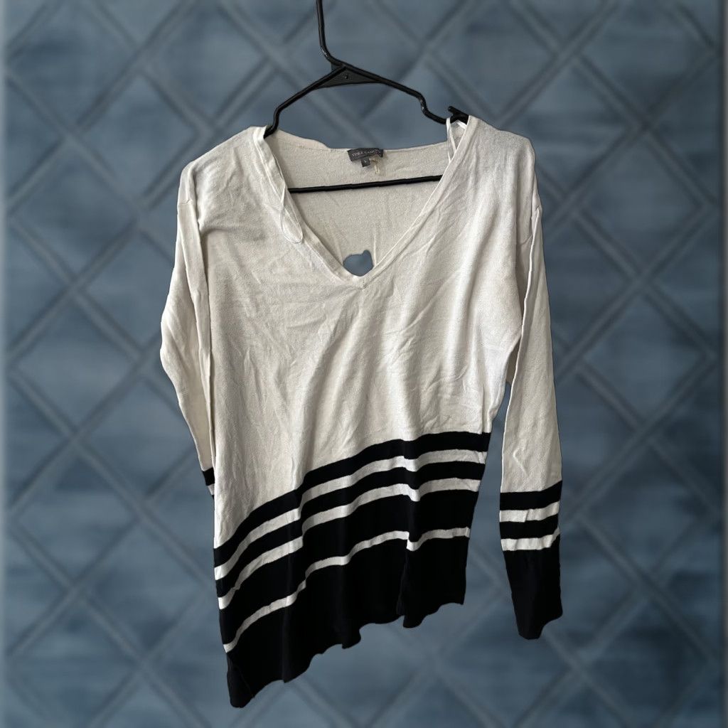 Vince Camuto Vince Camuto Womens Sweater Long Sleeves White & Black Asymmetrical Hem Size S Size S / US 4 / IT 40 - 1 Thumbnail