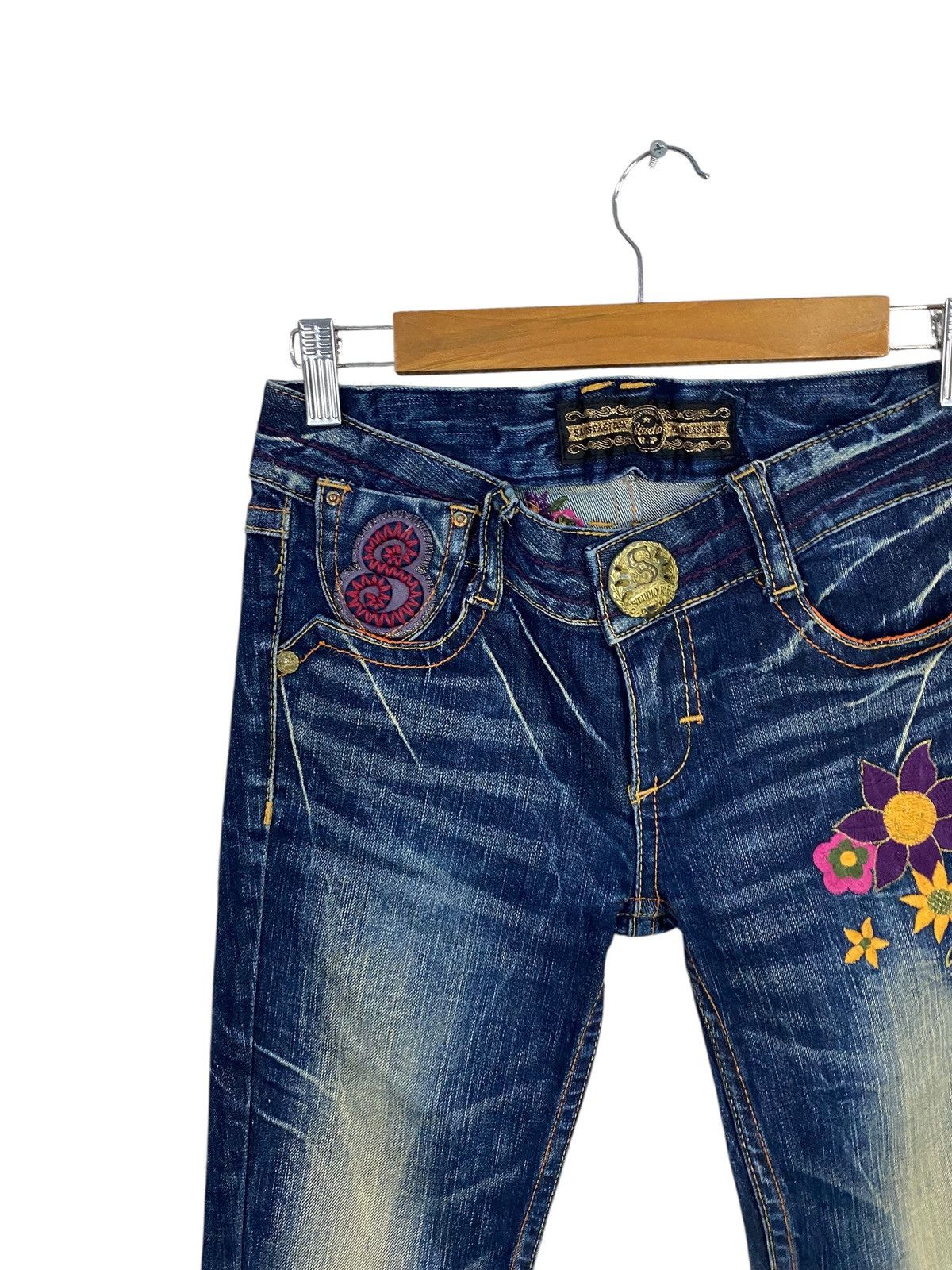 Seditionaries Japanase brand red peppers flared denim very rare Size US 26 / EU 42 - 6 Thumbnail