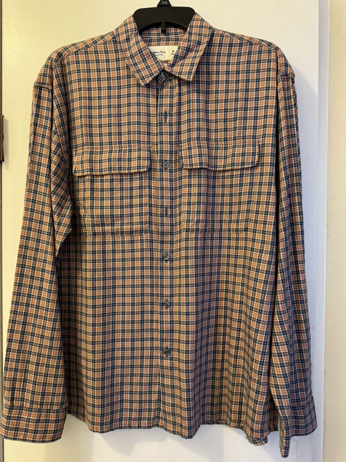 Abercrombie & Fitch Abercrombie & Fitch Lightweight Flannel Size Medium Size US M / EU 48-50 / 2 - 1 Thumbnail