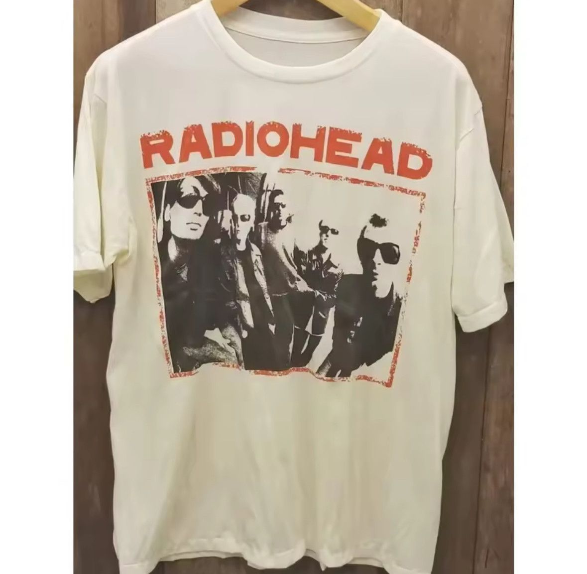 Japanese Brand Streetwear Radiohead The Bend Album Band White T-Shirt Size US S / EU 44-46 / 1 - 1 Thumbnail