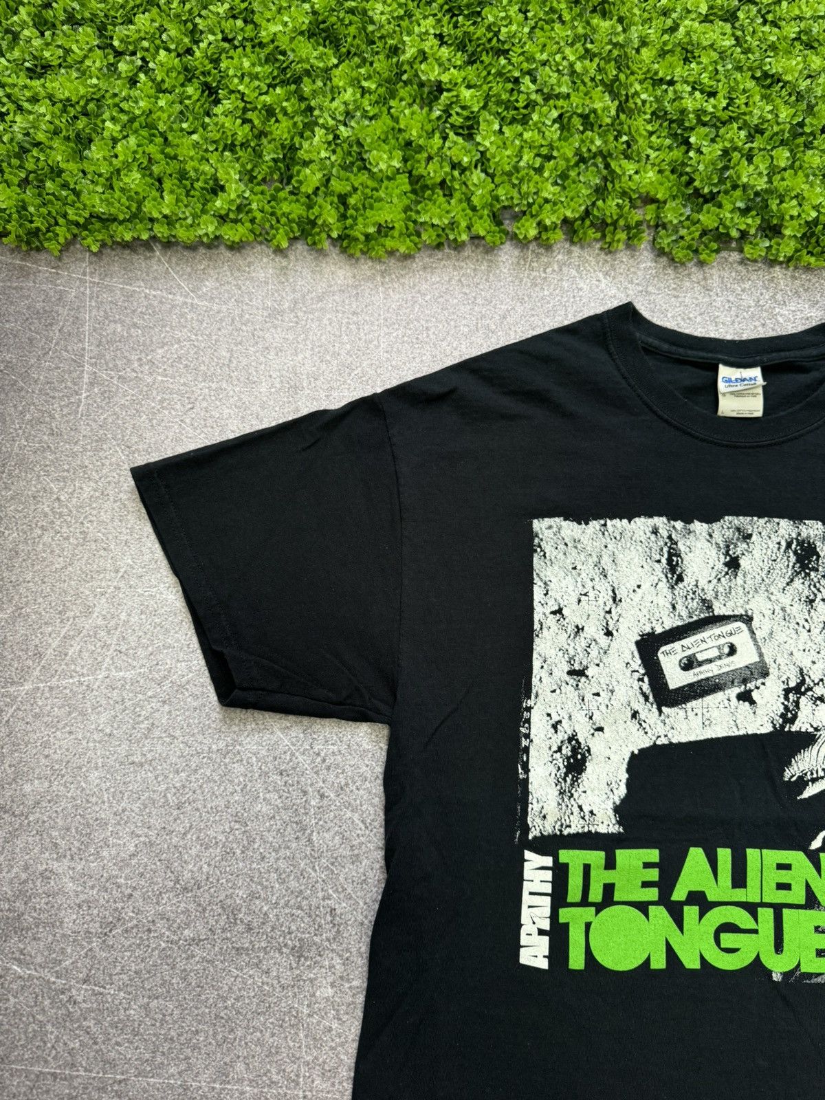 Band Tees × Rap Tees × Vintage Vintage Apathy American Rapper Band Album Alien Tongue Shirt Size US L / EU 52-54 / 3 - 3 Thumbnail