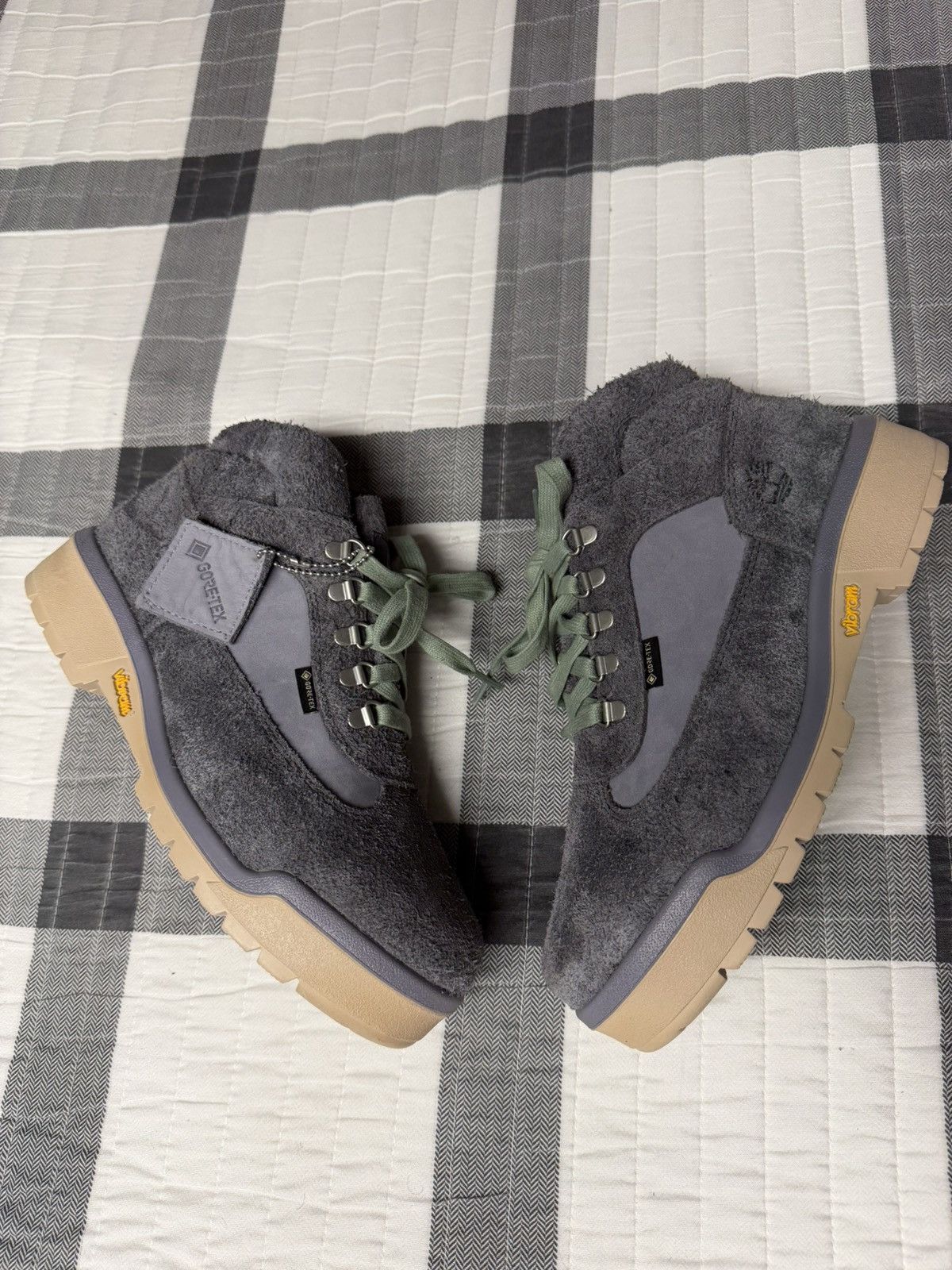 Timberland Brand New size 7.5 Timberland GORE-TEX Size US 7.5 / EU 40-41 - 4 Thumbnail