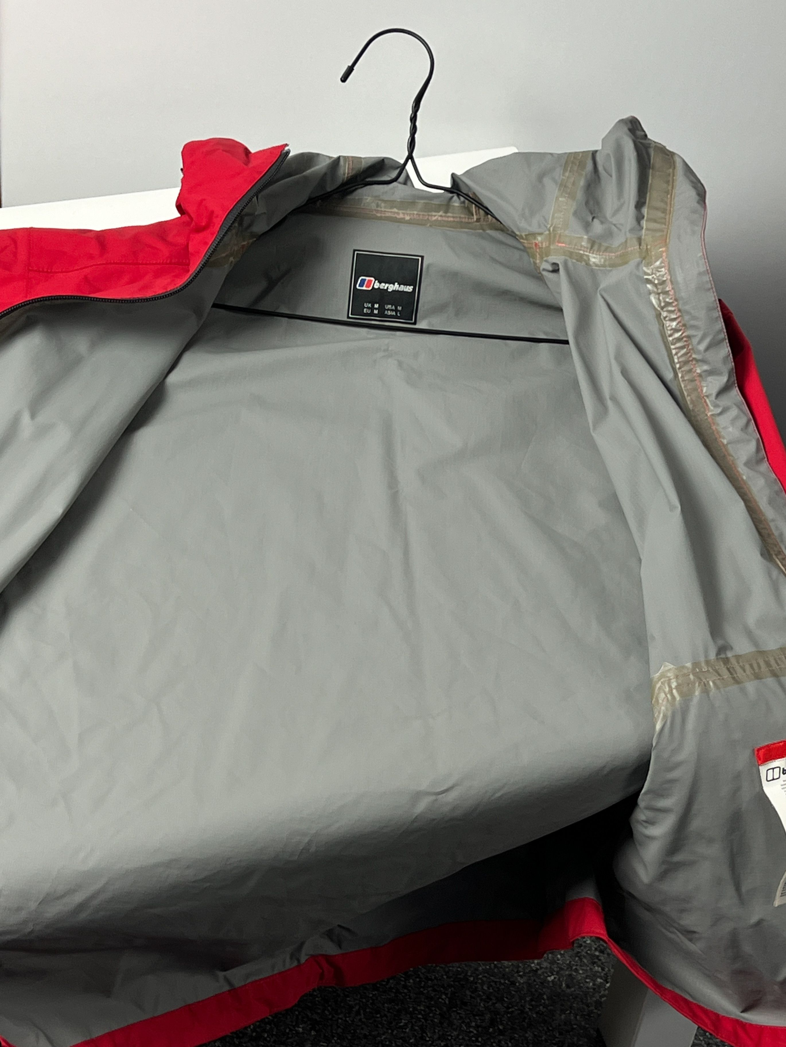 Berghaus Berghaus HydroShell Men`s Light Jacket Size US M / EU 48-50 / 2 - 4 Thumbnail