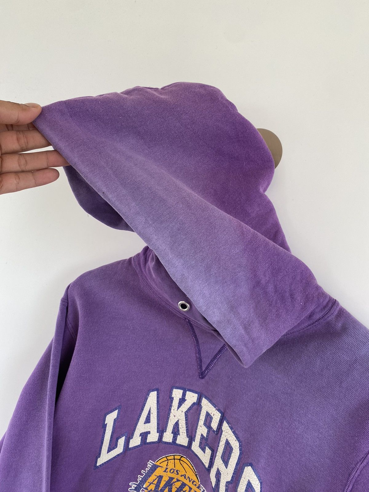 Champion × NBA × Vintage ✅️Vtg Champion Lakers Faded Hoodie Pullover Size US L / EU 52-54 / 3 - 8 Thumbnail
