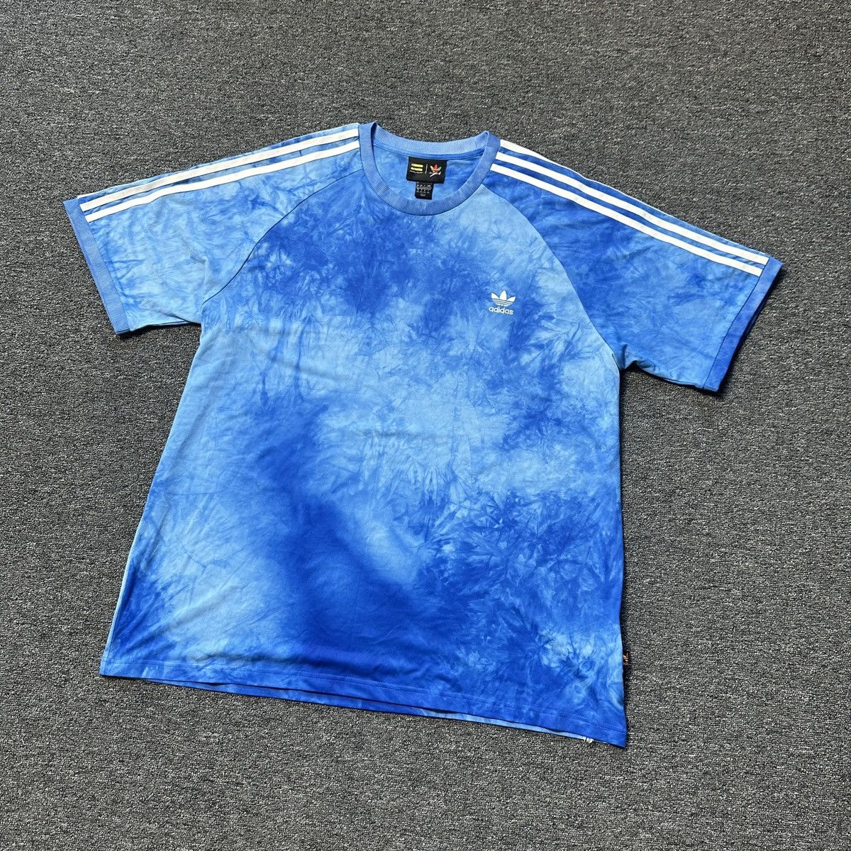 Adidas × Pharrell Adidas x Human Race x Pharrell Williams tshirt Size US XL / EU 56 / 4 - 2 Thumbnail