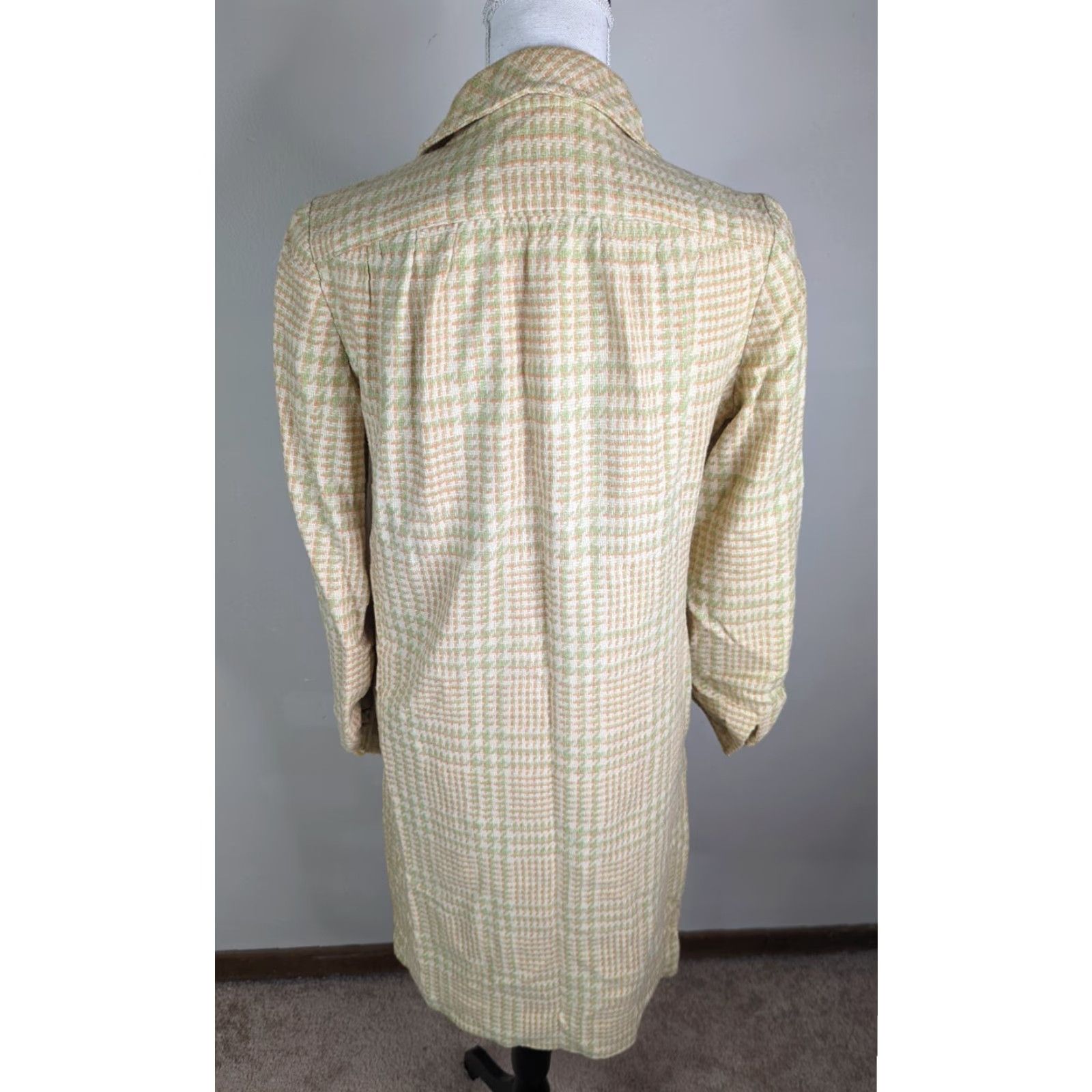 Vintage VINTAGE Plaid Wool Pea Coat Women’s Medium Yellow Handmade Long Coat Capes Style Pea Coat) Size M / US 6-8 / IT 42-44 - 3 Thumbnail