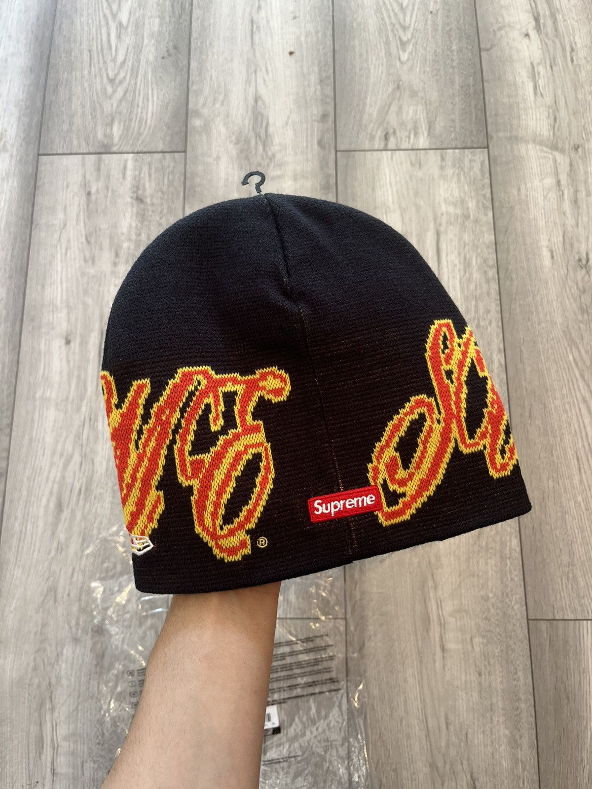 Supreme Supreme SS26 New Era Cursive Beanie Dark Navy Size ONE SIZE - 2 Thumbnail
