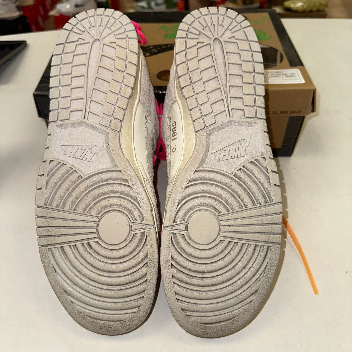Nike × Off-White × Virgil Abloh Size 12 - Nike x Off-White Dunk Low 'Lot 17 of 50' Size US 12 / EU 45 - 5 Thumbnail
